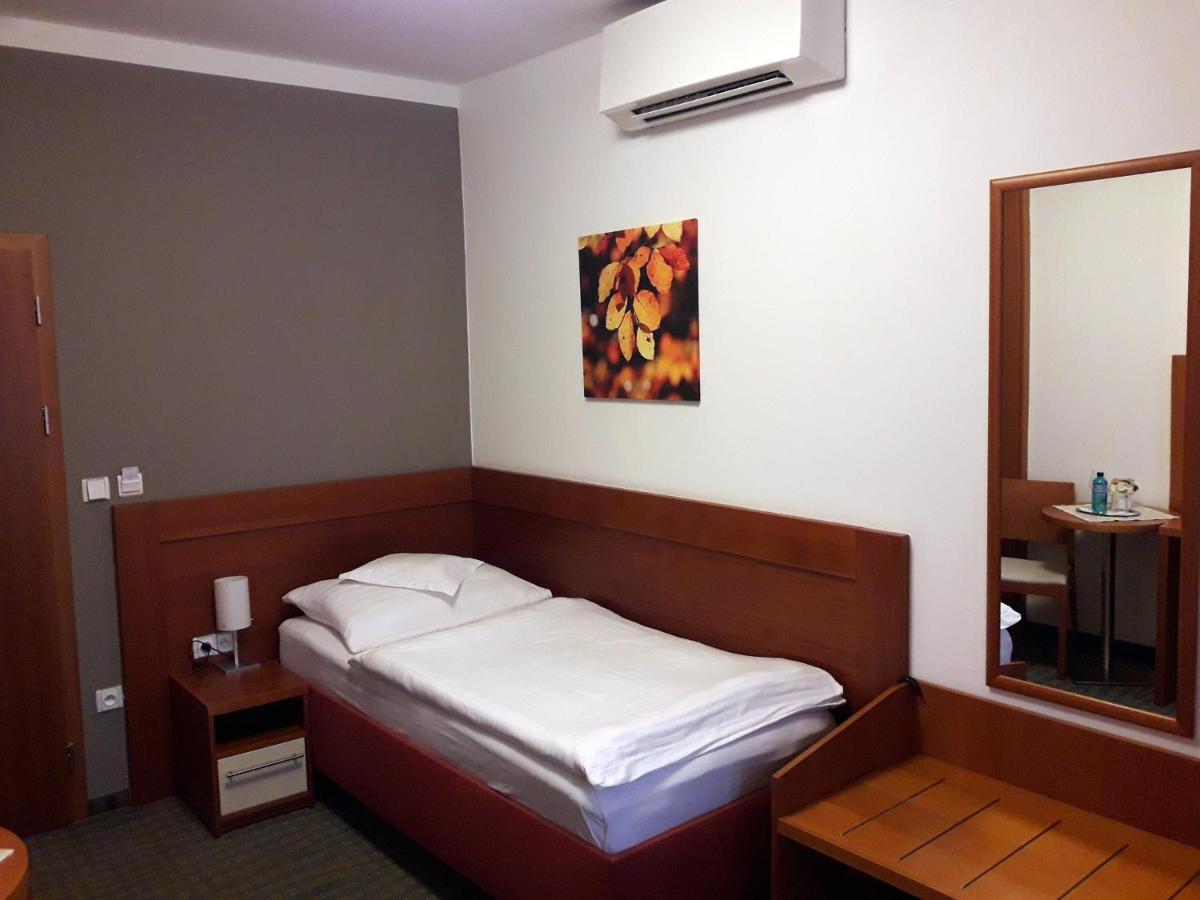 Katerain Hotel, Restaurace, Wellness Opava Bagian luar foto